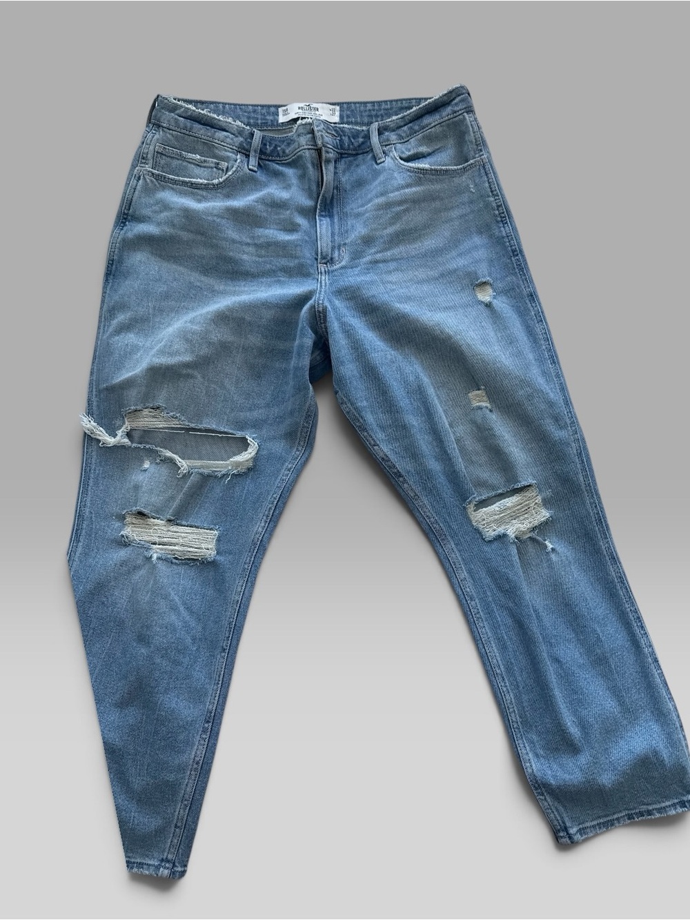 Hollister Women's High Rise Distressed Mom Jeans - Picture 4 of 8